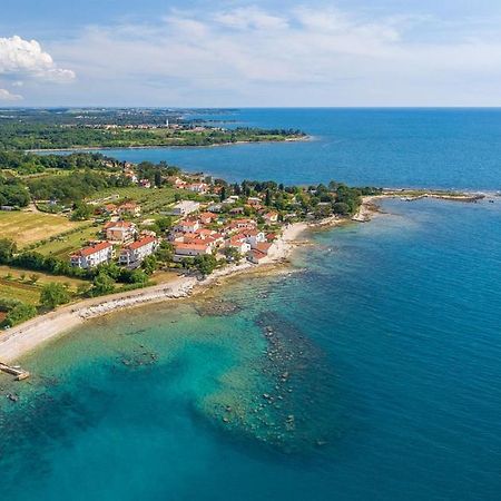 Charming Stone Cottage By The Sea Umag Exterior foto