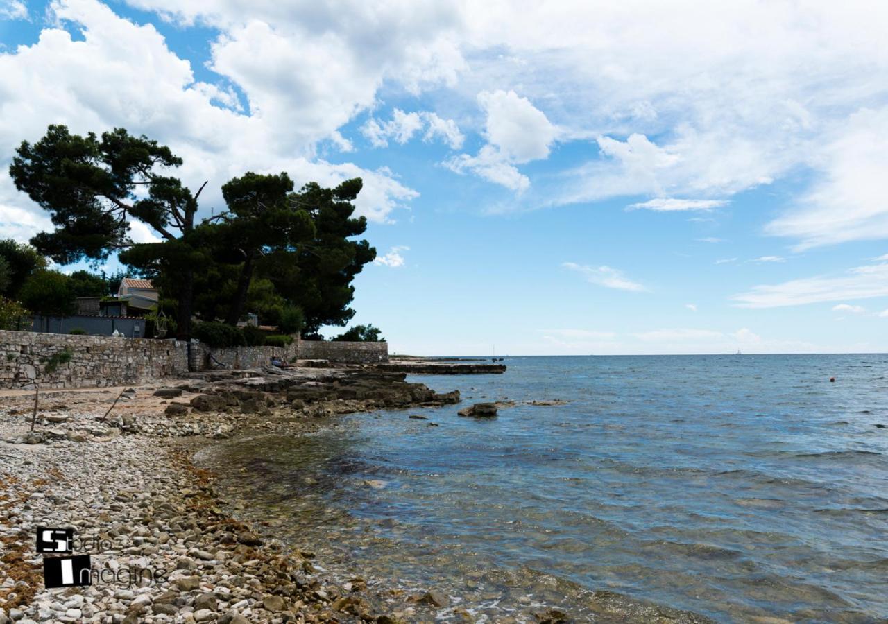 Charming Stone Cottage By The Sea Umag Exterior foto